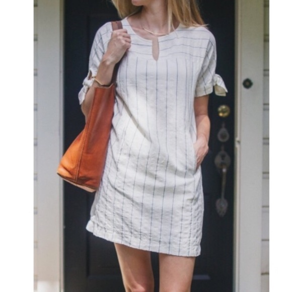 Madewell Dresses & Skirts - NWT Madewell Tie Sleeve Stripe Dress